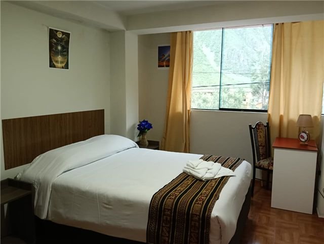 Habitación iluminada con luz natural